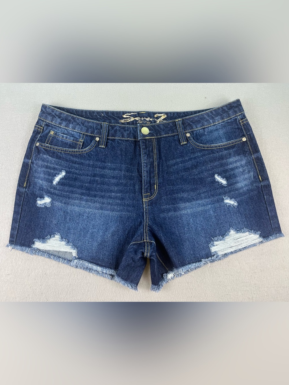 Seven7 Women's Denim Frayed Hem Slim Fit Weekend Shorts Gloss 16